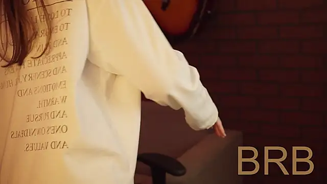 EllieCutes online show from February 2025 11:31:02 AM