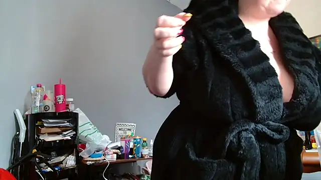 Snapshot of busty-bella1 chatting on March 2026 11:02:01 AM busty-bella1 online show from March 2026 11:02:01 AM