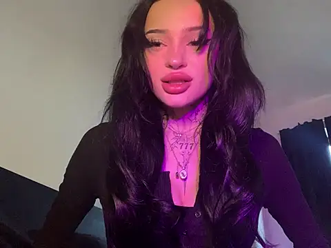 madelinexx online show from January 2025 01:32:02 PM