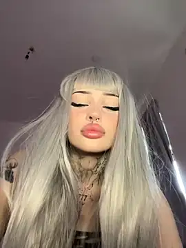 madelinexx online show from September 2025 11:43:01 AM