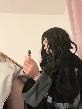 madelinexx online show from December 2025 06:41:02 AM