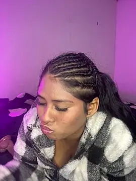 Snapshot of hurren_pasha chatting on March 2026 01:22:01 PM hurren pasha online show from March 2026 01:22:01 PM