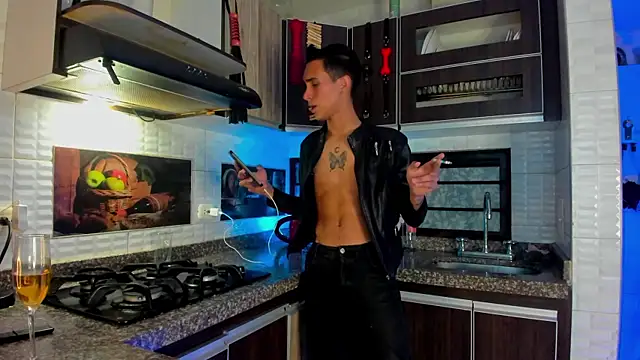 MillersKink online show from November 2025 06:14:01 AM