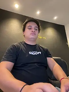 Snapshot of ahntony__69 chatting on February 2026 04:54:01 PM ahntony 69 online show from February 2026 04:54:01 PM