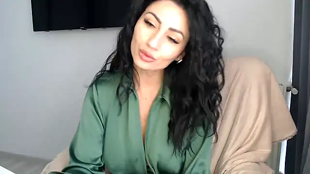 Snapshot of ElizabethAC chatting on April 2026 07:14:02 AM ElizabethAC online show from April 2026 07:14:02 AM