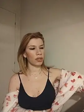 EvaRush online show from March 2026 07:22:02 PM