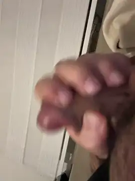 Snapshot of derFickerali chatting on December 2024 02:35:02 AM derFickerali online show from December 2024 02:35:02 AM