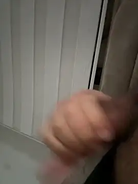 Snapshot of derFickerali chatting on September 2025 02:28:02 AM derFickerali online show from September 2025 02:28:02 AM