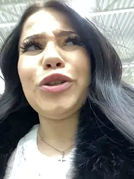 Snapshot of Chloe__Moon chatting on January 2025 01:14:01 PM Chloe Moon online show from January 2025 01:14:01 PM