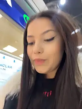 Snapshot of Chloe__Moon chatting on February 2026 02:11:02 PM Chloe Moon online show from February 2026 02:11:02 PM