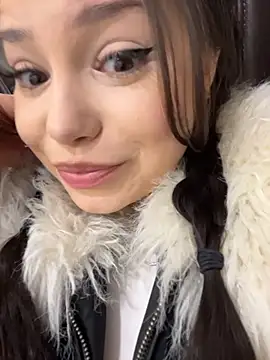 Snapshot of Chloe__Moon chatting on February 2026 03:08:01 PM Chloe Moon online show from February 2026 03:08:01 PM