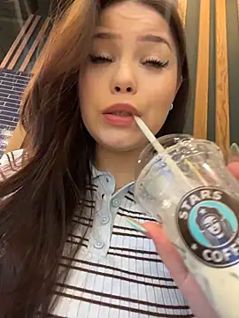 Snapshot of Chloe__Moon chatting on March 2026 02:10:02 PM Chloe Moon online show from March 2026 02:10:02 PM