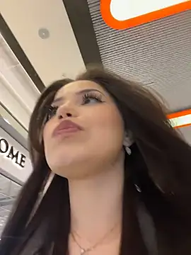 Snapshot of Chloe__Moon chatting on April 2026 03:42:02 PM Chloe Moon online show from April 2026 03:42:02 PM