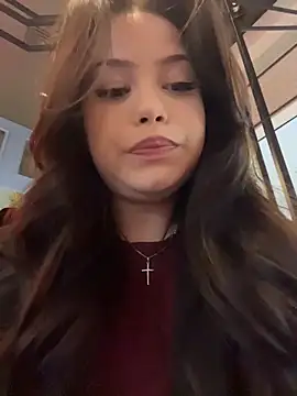 Snapshot of Chloe__Moon chatting on April 2026 02:07:02 PM Chloe Moon online show from April 2026 02:07:02 PM