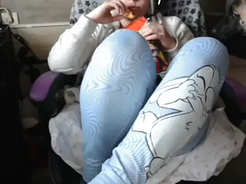 LaRa forU online show from March 2025 05:17:02 PM