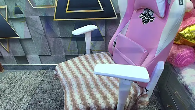 YourKusu online show from November 2025 05:27:02 AM