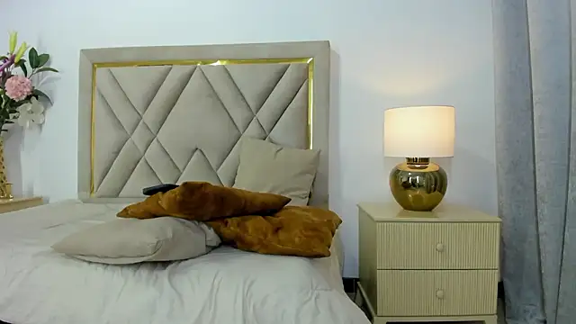 emily queen2 online show from January 2026 07:28:02 PM