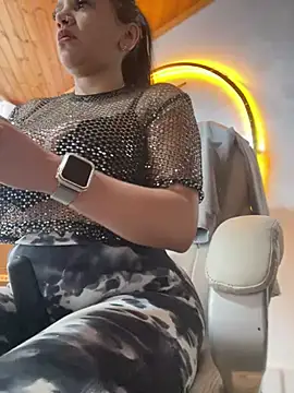 Milff parkerrr online show from January 2025 11:45:02 AM