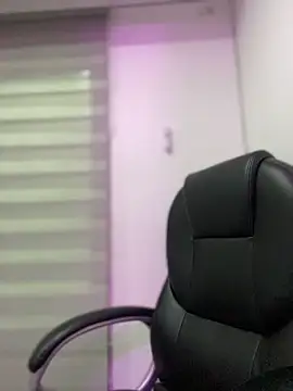 Snapshot of Milff_parkerrr chatting on April 2026 11:15:02 PM Milff parkerrr online show from April 2026 11:15:02 PM