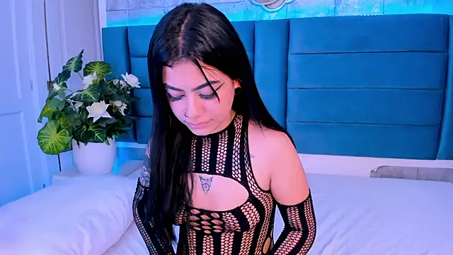 DakottaHill online show from January 2025 04:57:01 PM