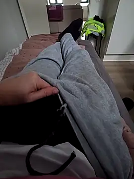 Snapshot of poldek38 chatting on December 2025 11:49:02 AM poldek38 online show from December 2025 11:49:02 AM