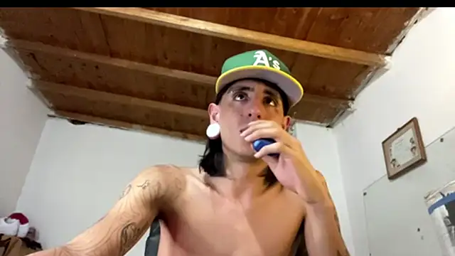 Matthew Dixonn online show from January 2025 05:54:02 AM