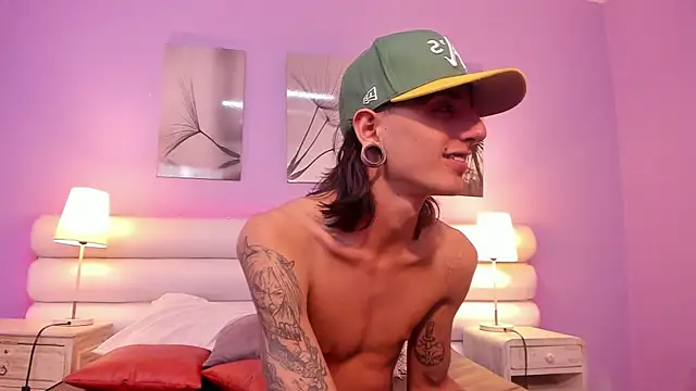 Matthew Dixonn online show from January 2025 10:12:02 PM