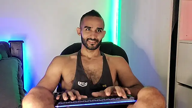 Snapshot of orion1993 chatting on January 2025 08:49:01 PM orion1993 online show from January 2025 08:49:01 PM