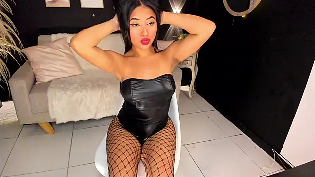 Snapshot of Hanna_fost chatting on January 2025 01:03:02 PM Hanna fost online show from January 2025 01:03:02 PM