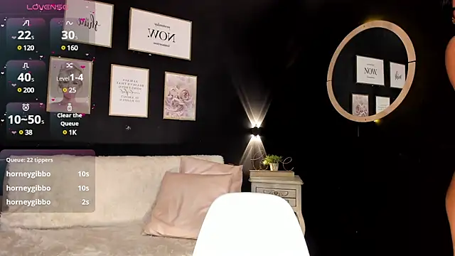 Snapshot of Hanna_fost chatting on January 2025 07:00:01 PM Hanna fost online show from January 2025 07:00:01 PM