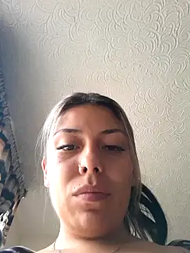 Sweel Leyva18 online show from December 2024 06:06:02 PM