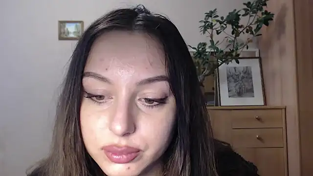 courtneyPerfect online show from January 2025 02:57:01 PM