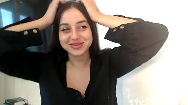 courtneyPerfect online show from September 2025 02:11:02 PM