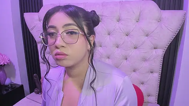 Sexy cristall  online show from March 2026 07:14:02 PM