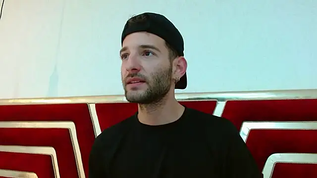 Snapshot of Christopher_saint chatting on April 2026 01:00:02 PM Christopher saint online show from April 2026 01:00:02 PM