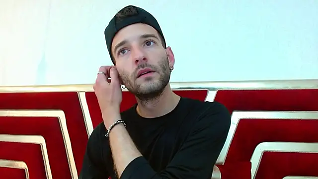 Snapshot of Christopher_saint chatting on April 2026 01:50:02 PM Christopher saint online show from April 2026 01:50:02 PM