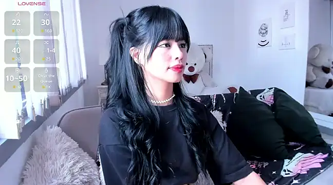 Snapshot of HannaKim chatting on December 2024 03:04:01 PM HannaKim online show from December 2024 03:04:01 PM