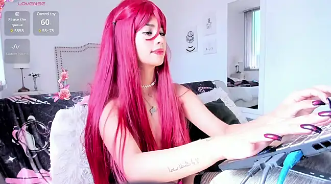 Snapshot of HannaKim chatting on December 2024 05:18:02 PM HannaKim online show from December 2024 05:18:02 PM