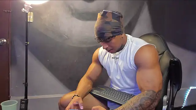 bradley smith online show from February 2025 06:40:01 AM