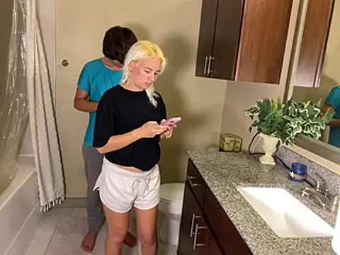 Snapshot of girlfriendmissy chatting on April 2026 12:09:02 AM girlfriendmissy online show from April 2026 12:09:02 AM