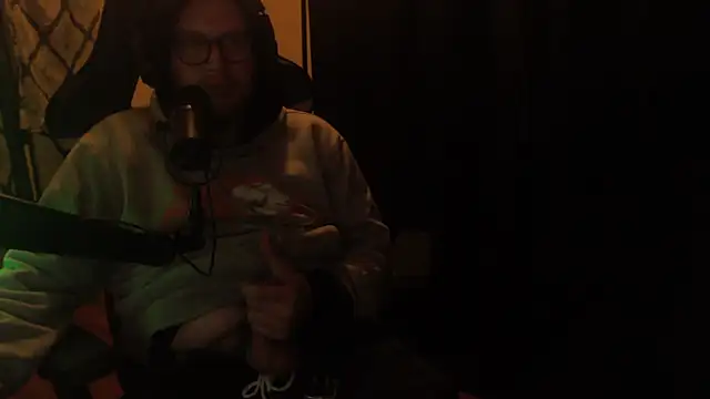 Snapshot of chicostick413 chatting on March 2026 01:43:02 AM chicostick413 online show from March 2026 01:43:02 AM