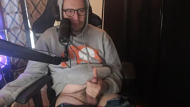 Snapshot of chicostick413 chatting on March 2026 02:33:02 PM chicostick413 online show from March 2026 02:33:02 PM