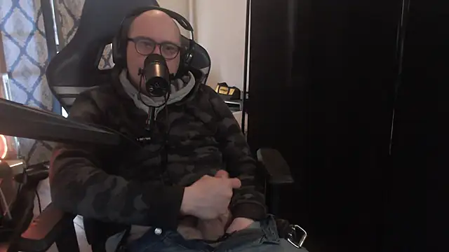 Snapshot of chicostick413 chatting on March 2026 02:45:01 PM chicostick413 online show from March 2026 02:45:01 PM