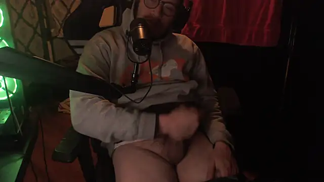 Snapshot of chicostick413 chatting on April 2026 02:03:02 AM chicostick413 online show from April 2026 02:03:02 AM