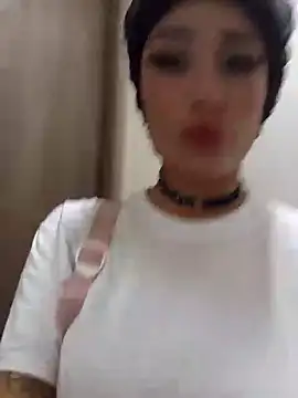 Snapshot of Anie_Milan chatting on November 2025 03:50:01 AM Anie Milan online show from November 2025 03:50:01 AM