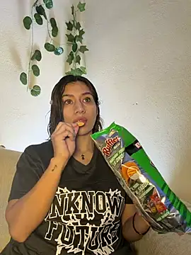 Snapshot of Bckystonee chatting on April 2026 09:28:01 PM Bckystonee online show from April 2026 09:28:01 PM