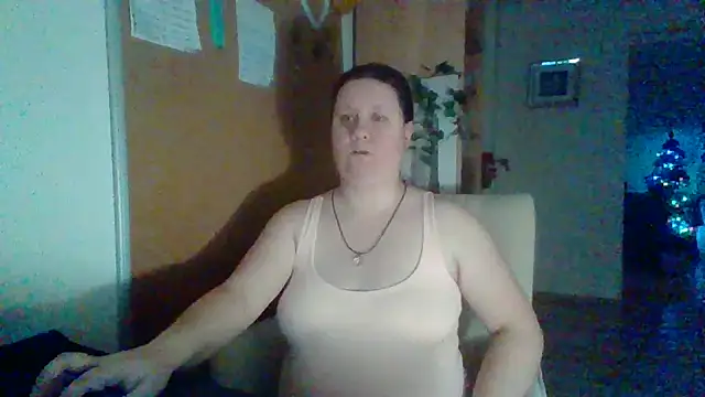 Snapshot of ReifeVenna chatting on January 2025 07:42:01 PM ReifeVenna online show from January 2025 07:42:01 PM