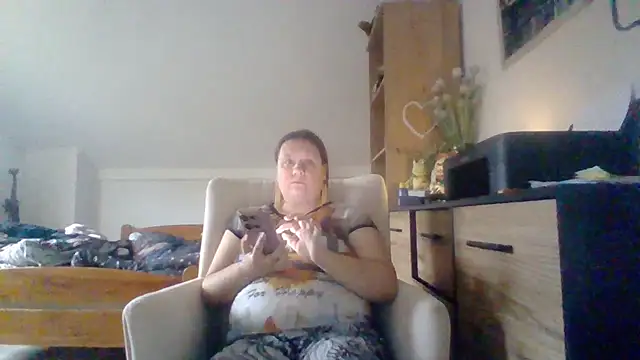 Snapshot of ReifeVenna chatting on September 2025 03:06:02 PM ReifeVenna online show from September 2025 03:06:02 PM