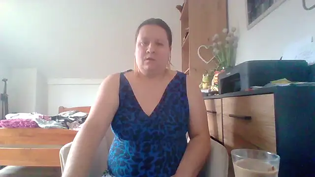 Snapshot of ReifeVenna chatting on September 2025 09:25:02 AM ReifeVenna online show from September 2025 09:25:02 AM