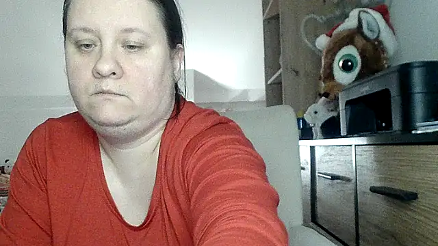 Snapshot of ReifeVenna chatting on December 2025 05:08:02 PM ReifeVenna online show from December 2025 05:08:02 PM